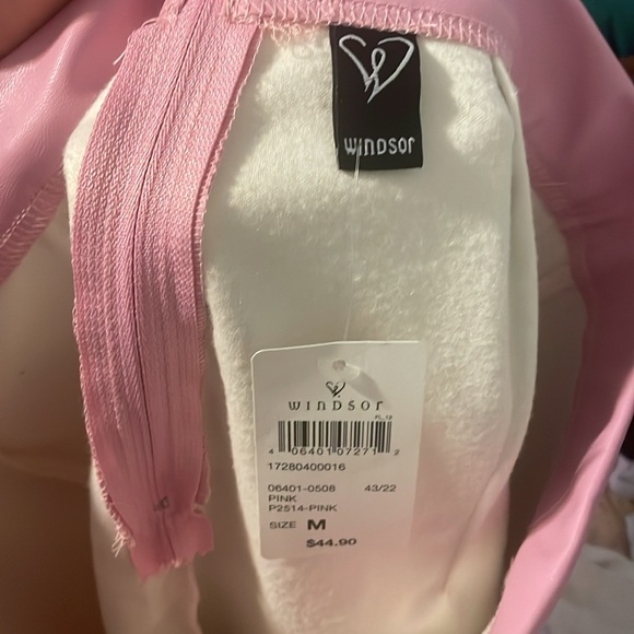 Pink skirt - Picture 4 of 4